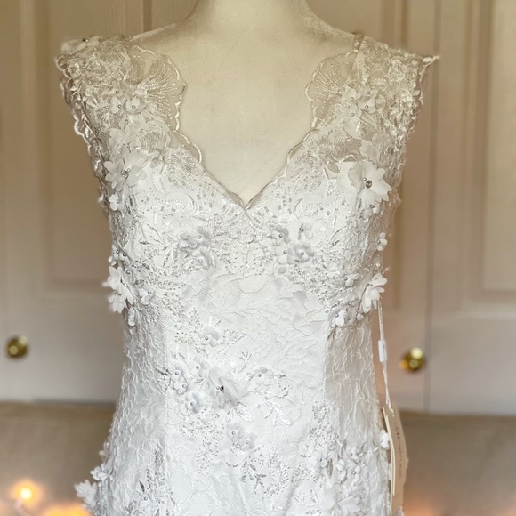 NWT Mingdas Wedding dress White flowers size 4-6 NEW! GORGEOUS!! - Picture 3 of 12